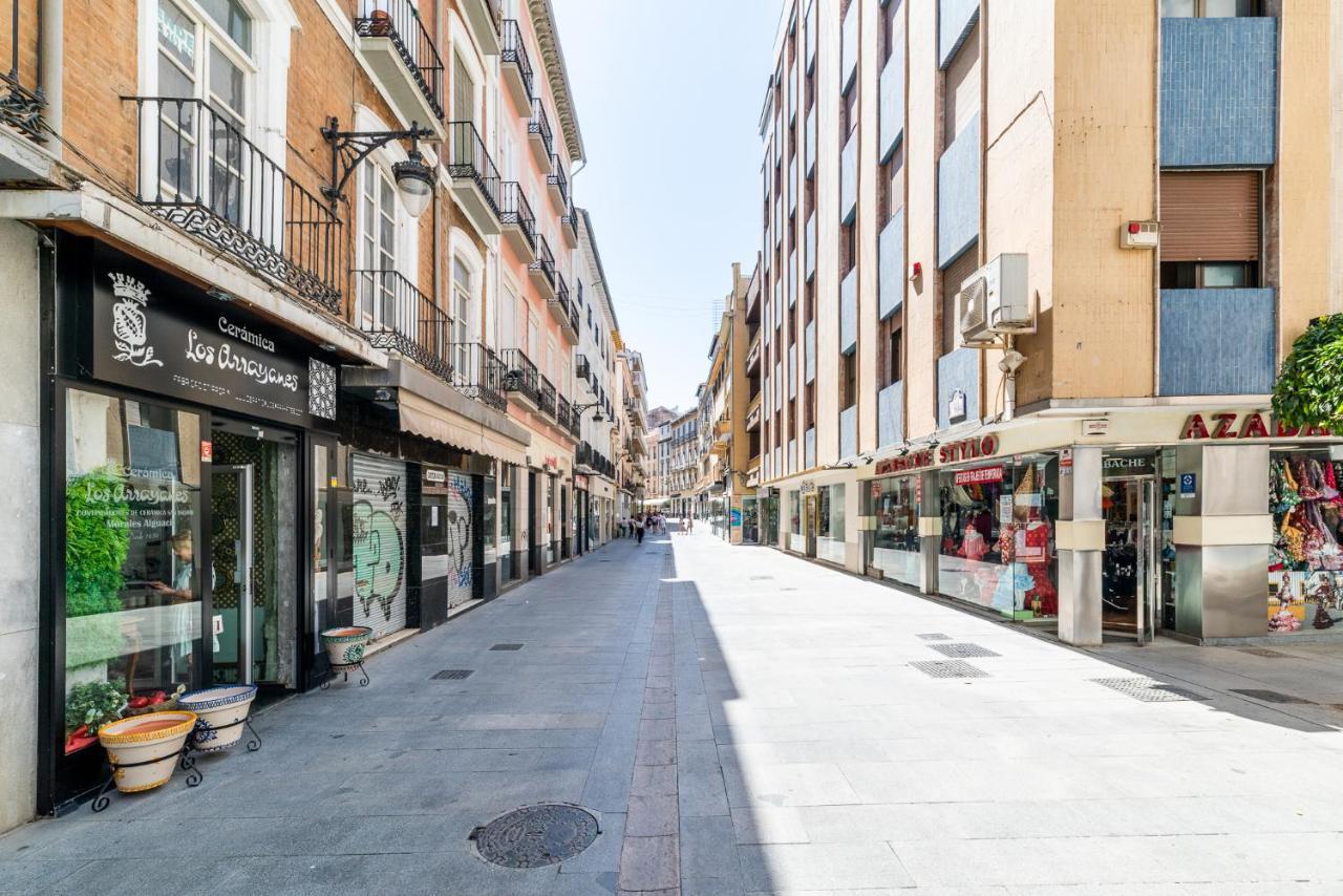 Ma&To Alhondiga Aparts Granada Bagian luar foto